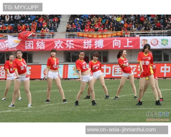 巴西世界杯中国足球宝贝展现青春风采与激情魅力的完美结合 巴西世界杯中国足球宝贝展现青春风采与激情魅力的完美结合